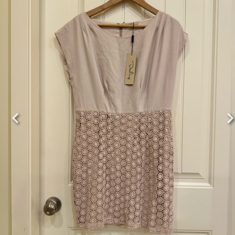 NWT Darling Lilac Grey Lace Embrace Cap Sleeve Mini Dress. Size L